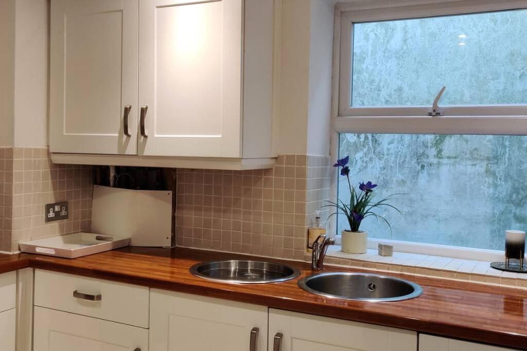 Extremely Well Located Seafront 1 Bedroom Apartment In Hove Esterno foto